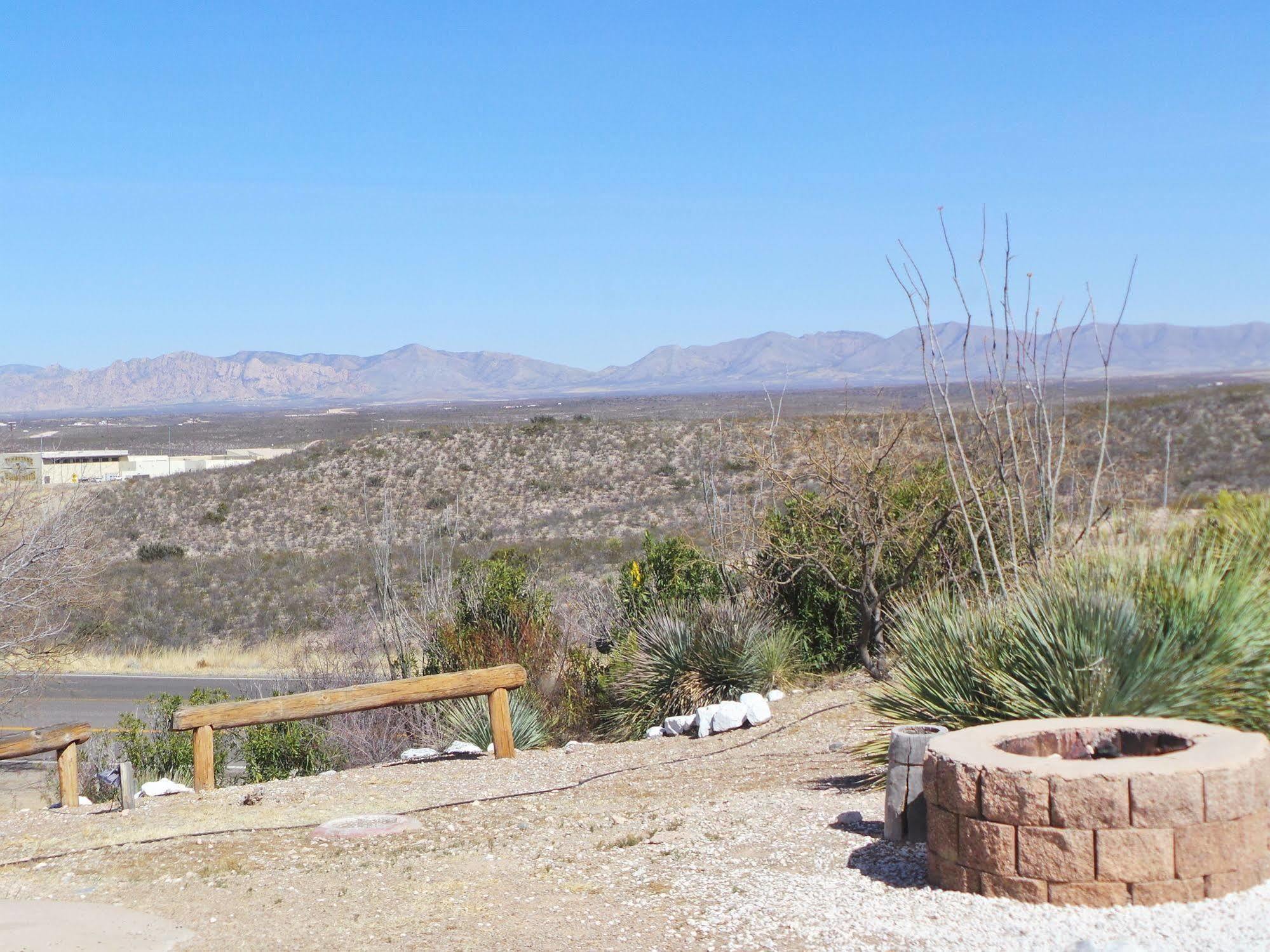 Landmark Lookout Lodge Tombstone Eksteriør bilde